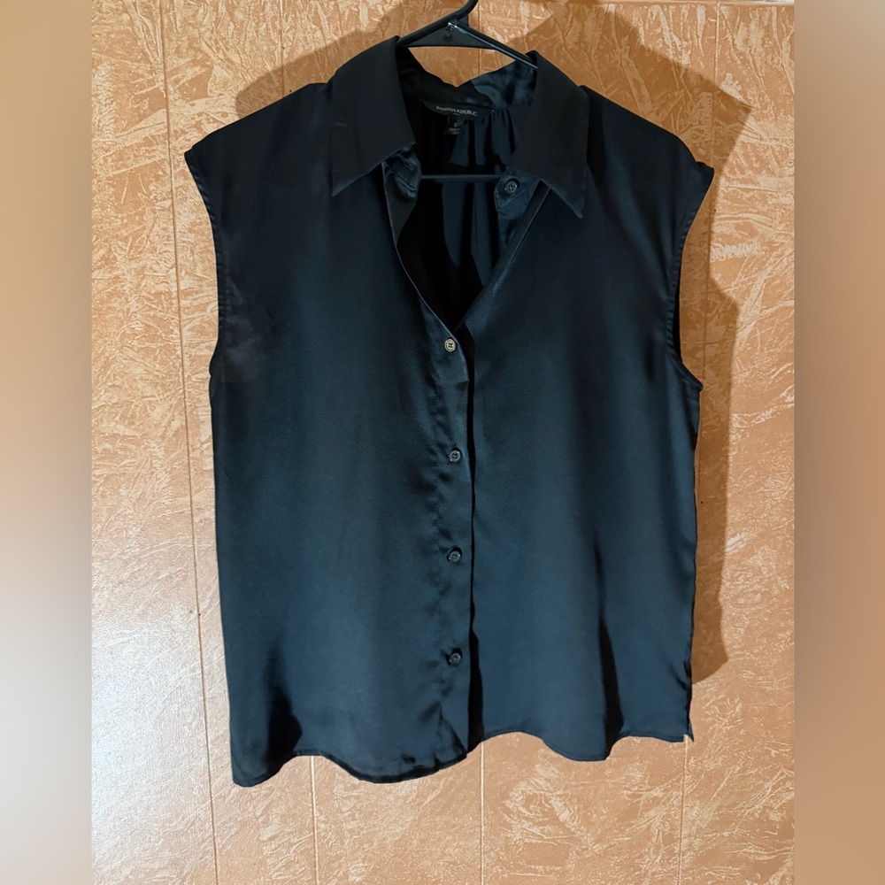 Banana Republic Black Sleeveless Blouse